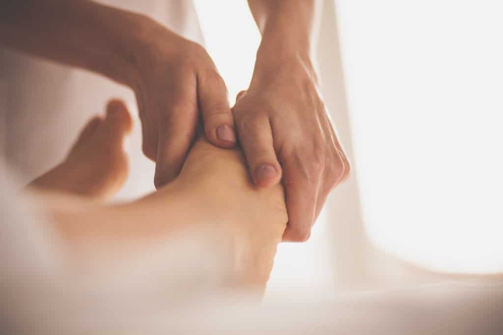 Corso riflessologia plantare elemento legno Bari