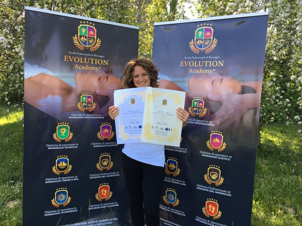 Materiali e qualifiche rilasciate al corso di massaggio cervicale a Padova
