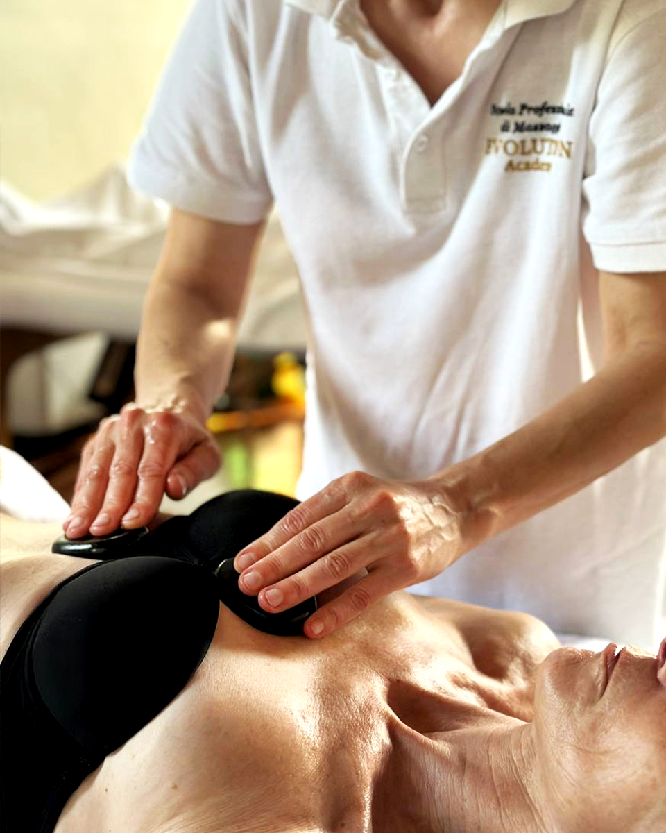 Corso di Massaggio hot stone Evolution Academy®