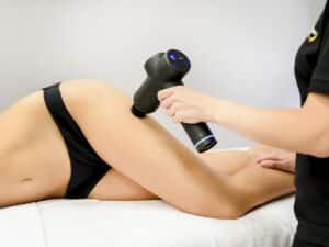 Corso di massaggio muscolare con pistola a vibro-percussione: di cosa si tratta?