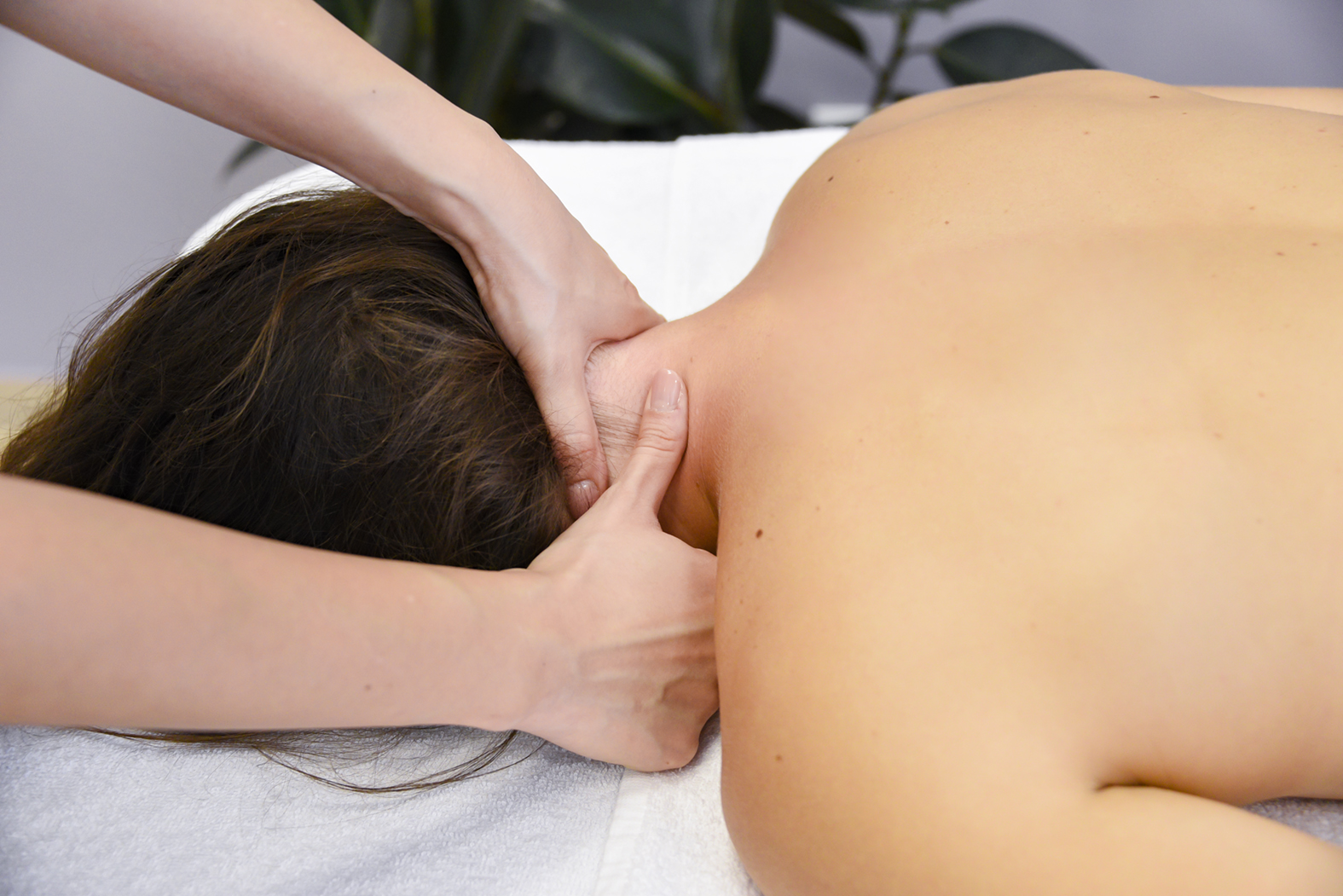 corso-massoterapia-olistica-cervico-dorsale-bari